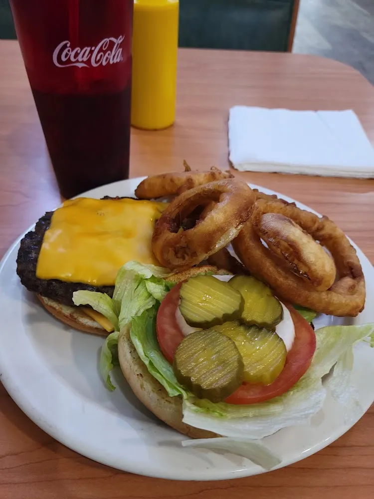 Cheeseburger and Onion Rings